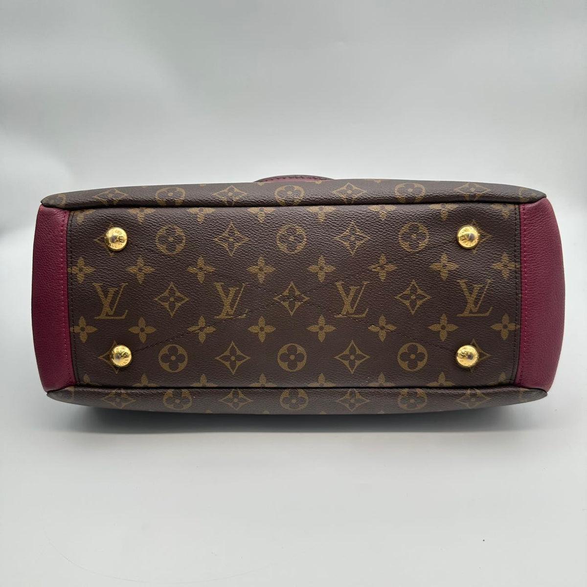 LV Legendary Red (MM021)