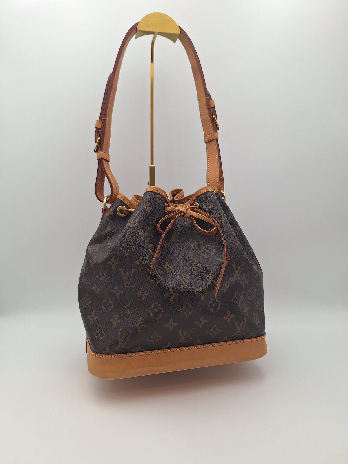 Louis Vuitton Noé Bucket Bag in Monogram Canvas (UK)