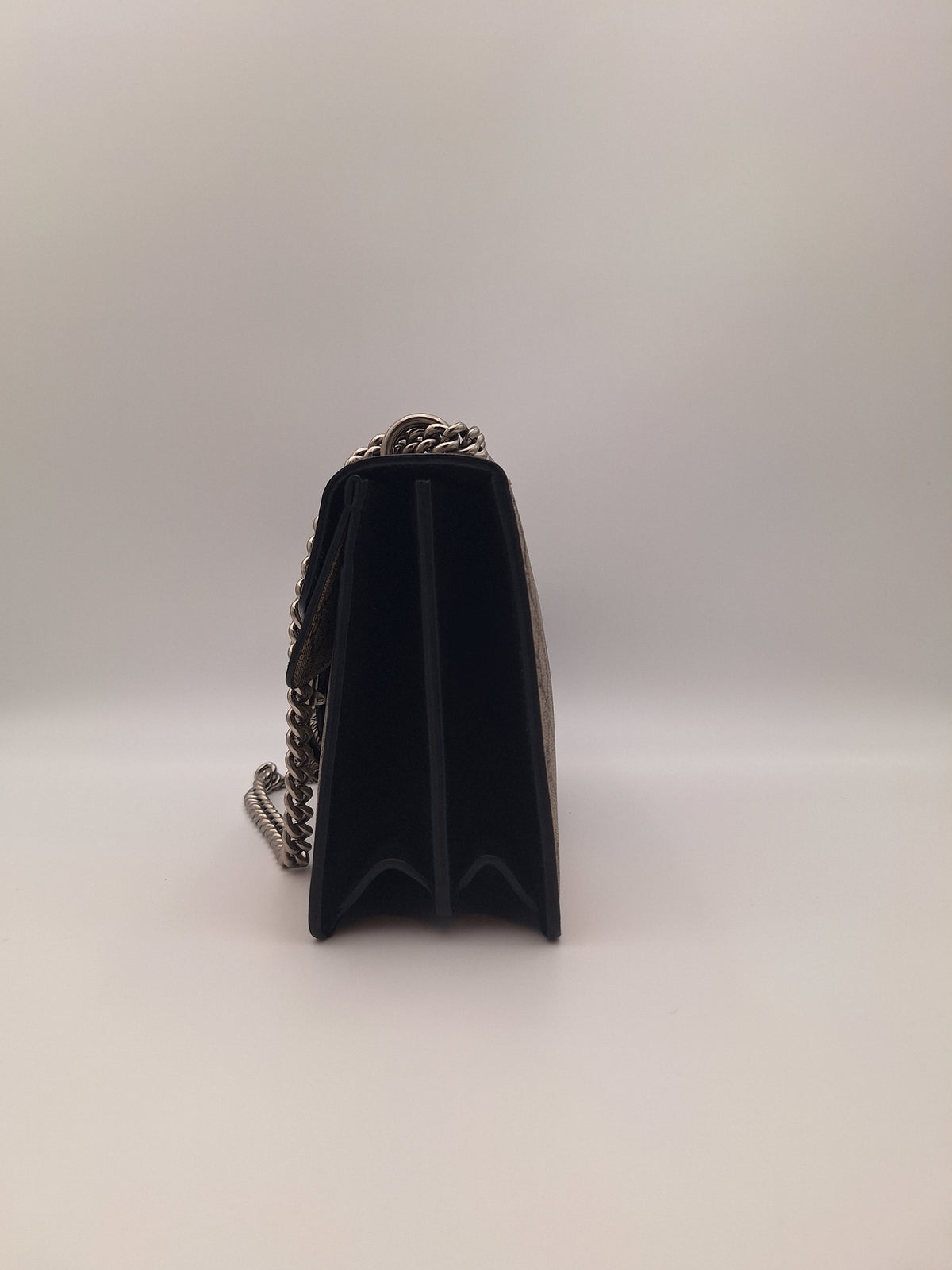 Gucci Dionysus GG Supreme Medium Shoulder Bag (UK)
