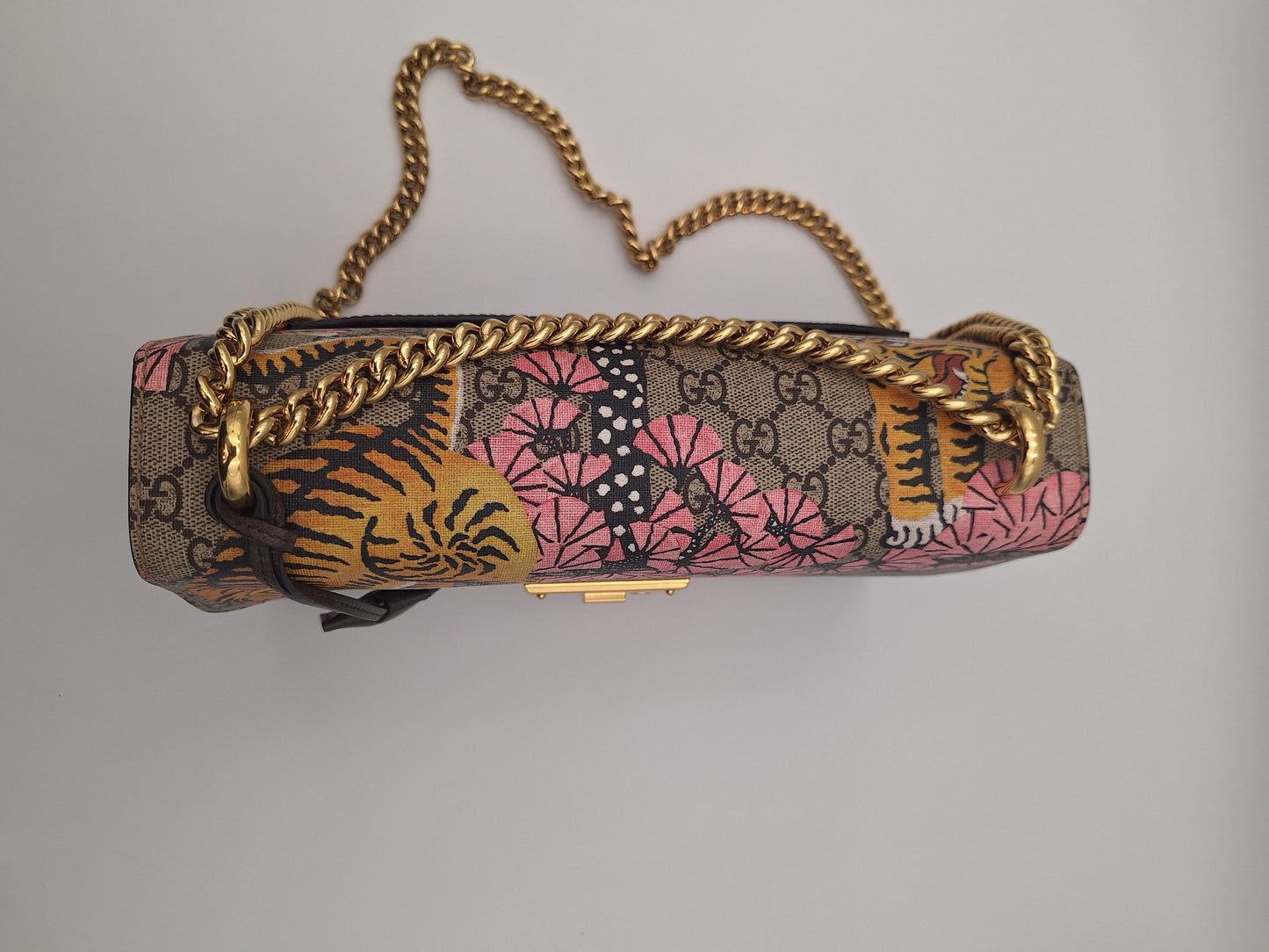 Gucci Padlock GG Supreme Tiger Print Chain Flap Shoulder Bag (UK)