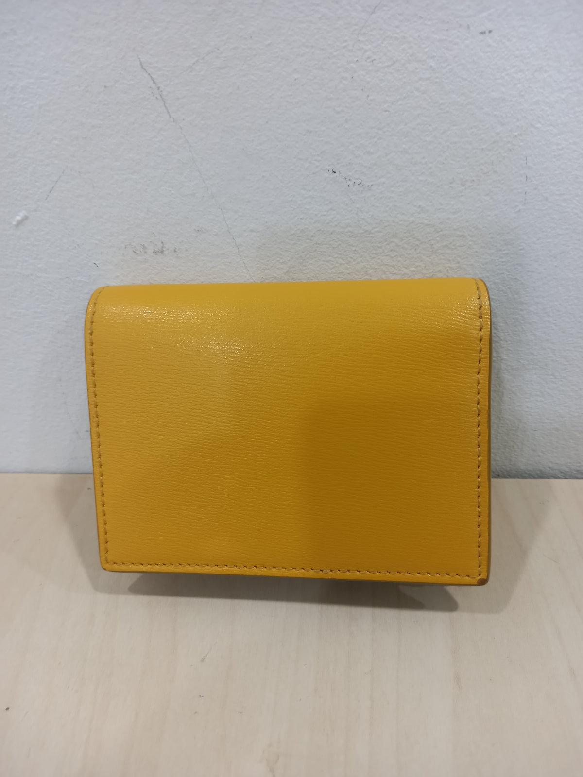 Salvatore Ferragamo Yellow Gancini Embroidered Women's ONE Bifold Wallet 22 D514