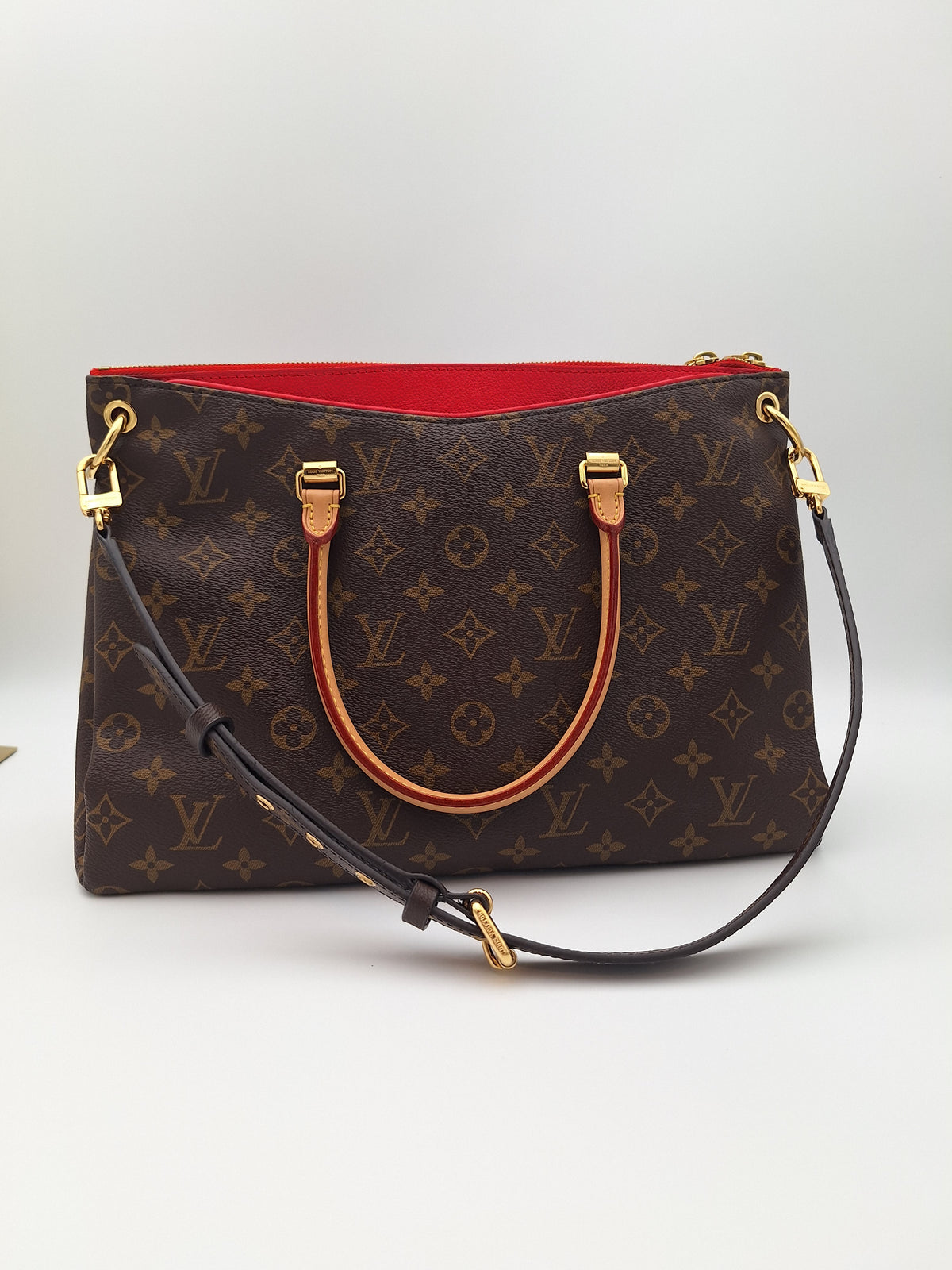 Louis Vuitton Pallas Tote (US)