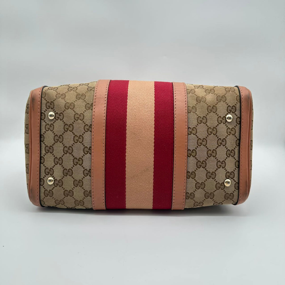 Gucci Boston has a shoulder strap (MM022)