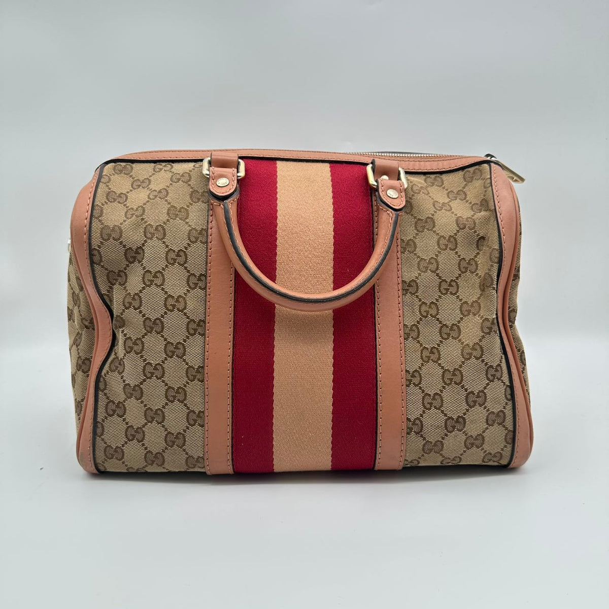 Gucci Boston has a shoulder strap (MM022)