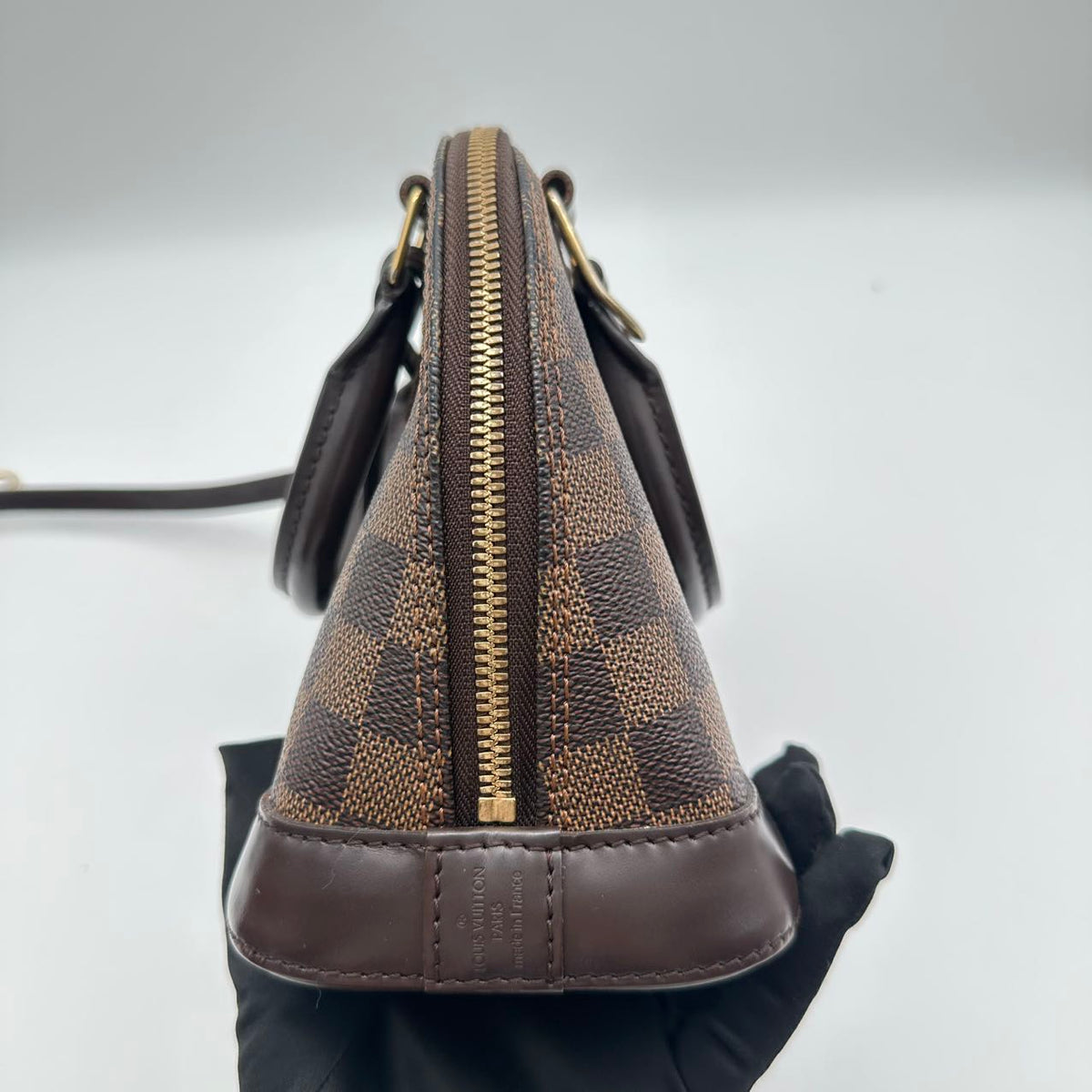 LV Damier Shell (MM027)