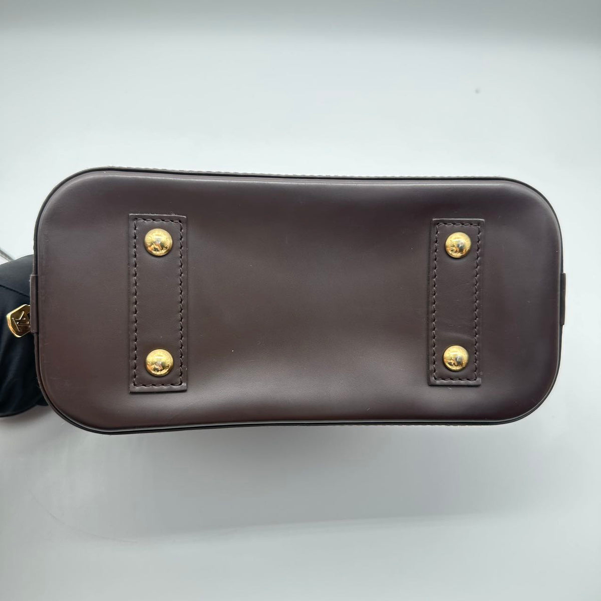 LV Damier Shell (MM027)