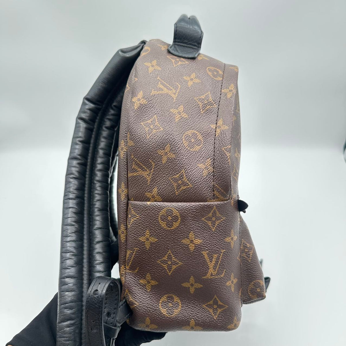 LV monogram backpack (MM047)