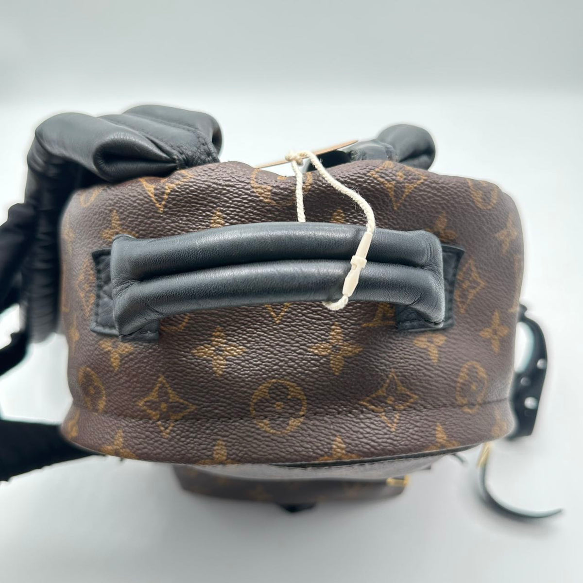 LV monogram backpack (MM047)