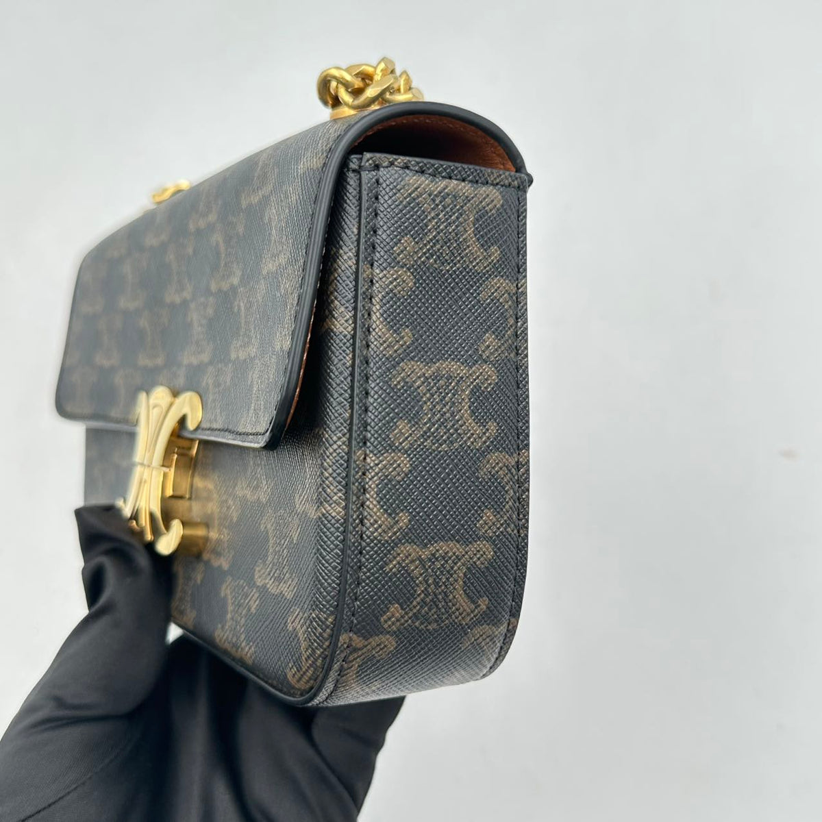 Celine Triomphe Shoulder Bag (MM050)