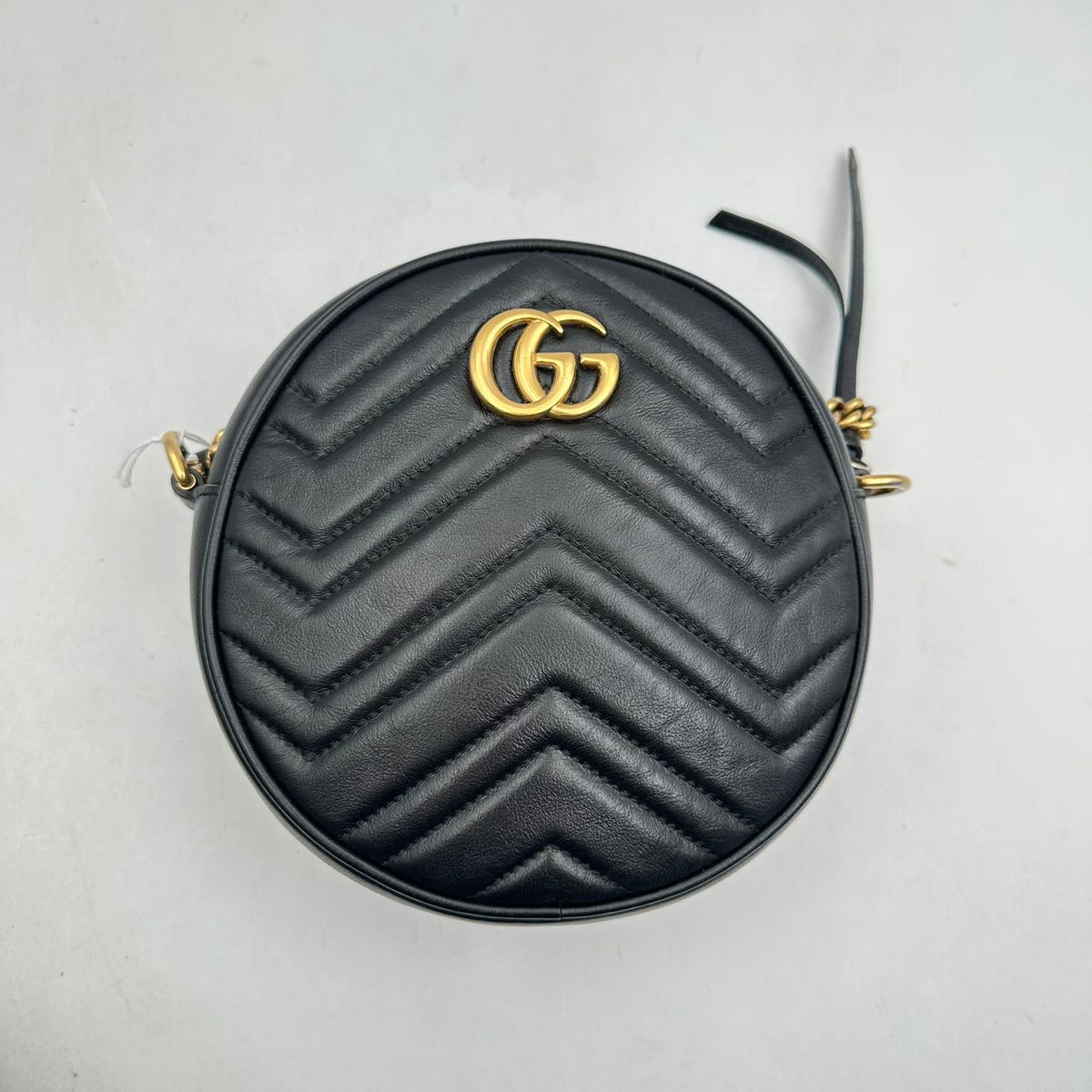 Gucci V-patterned round black disc (MM006)