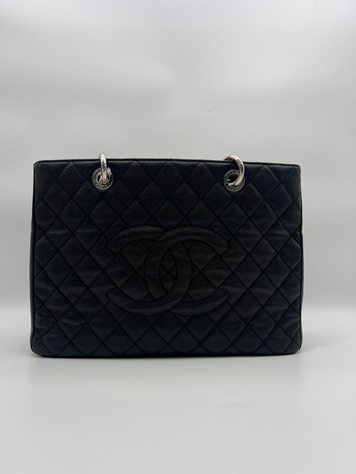 CHANEL GST Caviar Silver-Tone Hardware (JS021)