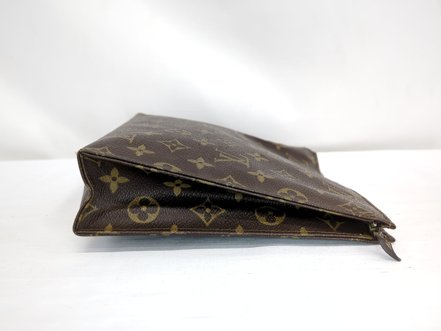 Pre-Owned LOUIS VUITTON Monogram Toiletry Pouch EC-0960