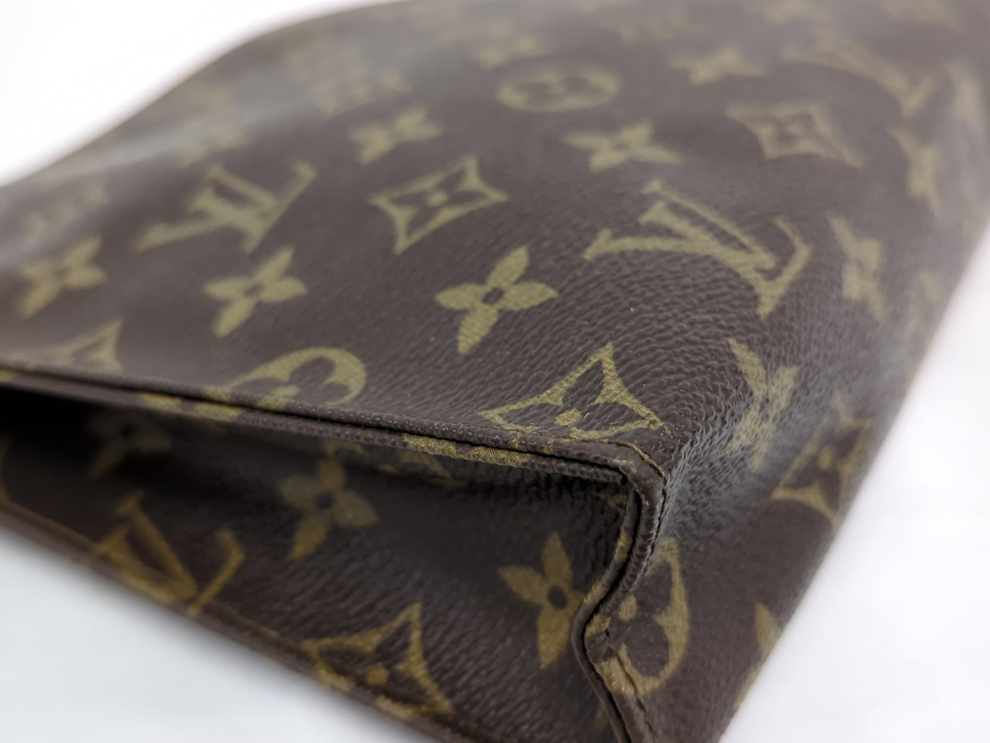 Pre-Owned LOUIS VUITTON Monogram Toiletry Pouch EC-0960