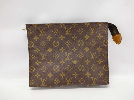 Pre-Owned LOUIS VUITTON Monogram Toiletry Pouch EC-0134