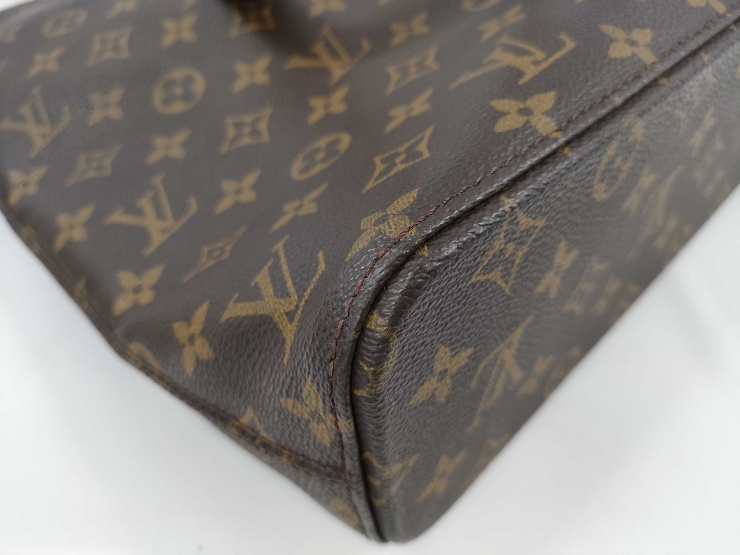 Pre-Owned LOUIS VUITTON Luco Monogram Tote Bag EC-0339