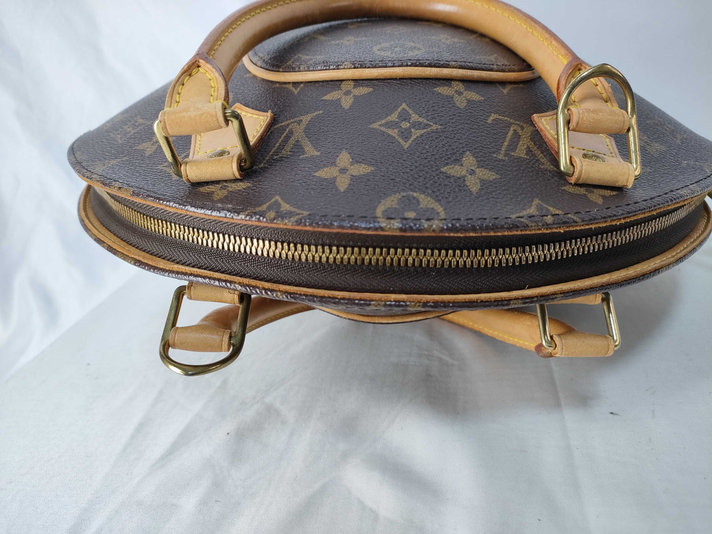 Pre-Owned LOUIS VUITTON Monogram Ellipse PM EC-0273
