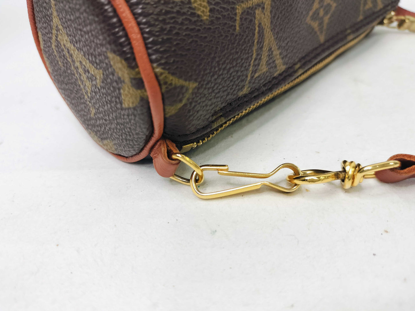 Pre-Owned LOUIS VUITTON Monogram Papillon Pouch EC-0393