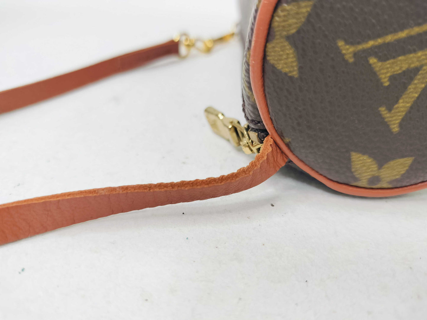 Pre-Owned LOUIS VUITTON Monogram Papillon Pouch EC-0393