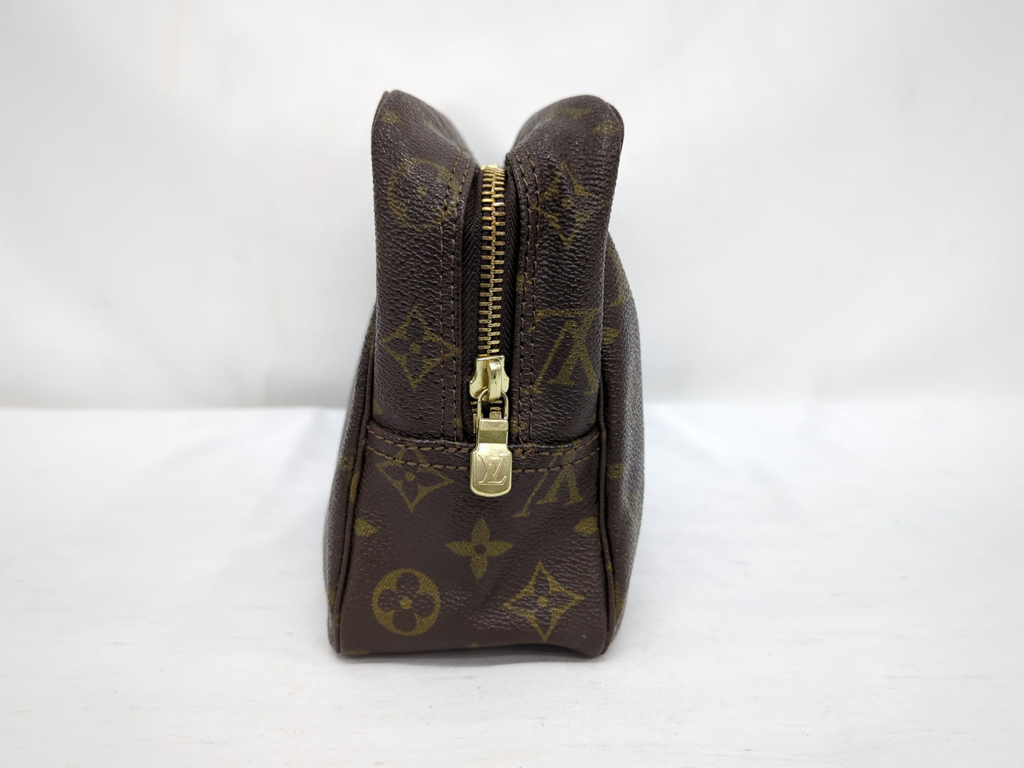 Pre-Owned LOUIS VUITTON Monogram Trousse Toilette 28 EC-0151