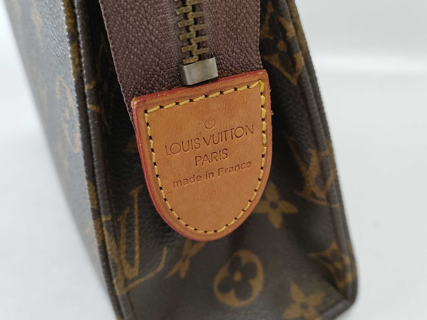 Pre-Owned LOUIS VUITTON Monogram Trousse Toilette 26 EC-0810