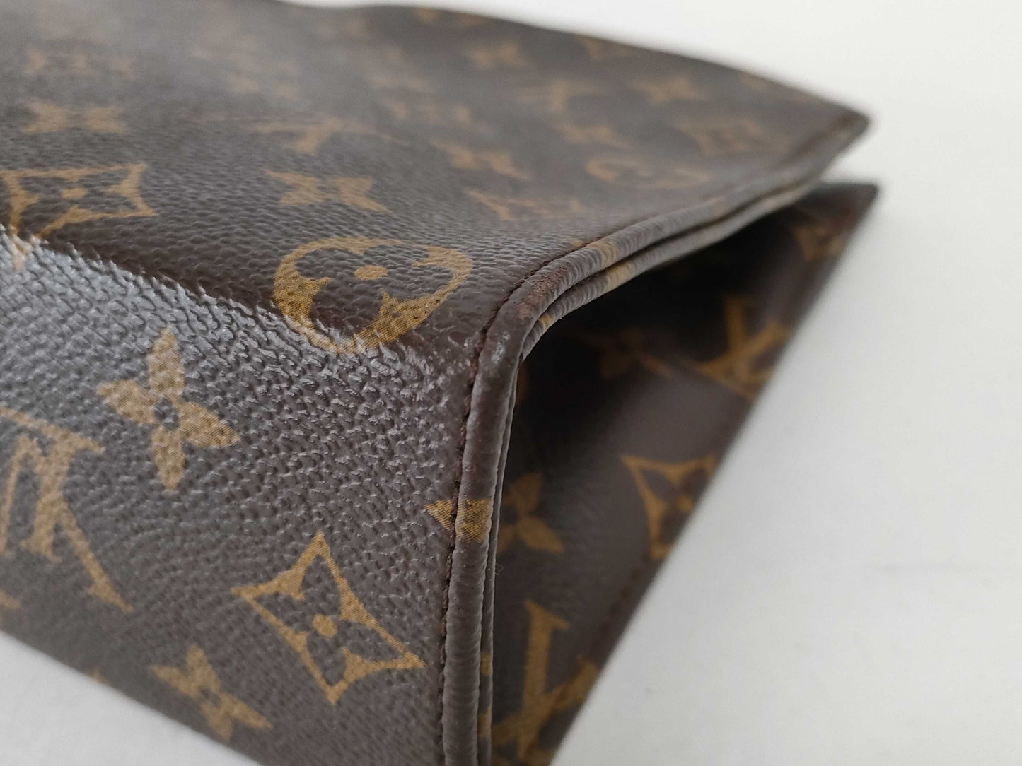 Pre-Owned LOUIS VUITTON Monogram Trousse Toilette 26 EC-0810