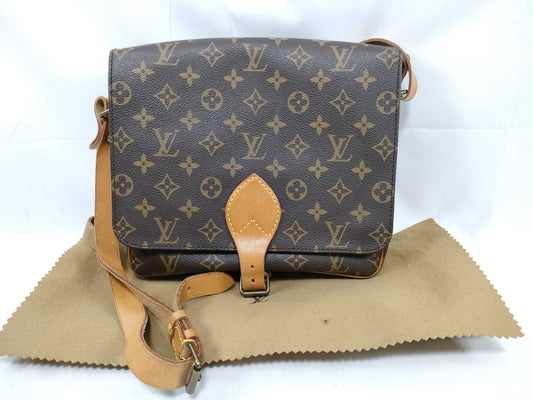 Louis Vuitton Cartouchiere GM Shoulder Bag EC-0565