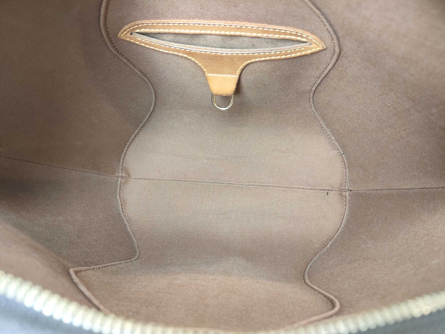 Louis Vuitton Monogram Ellipse MM EC-0240