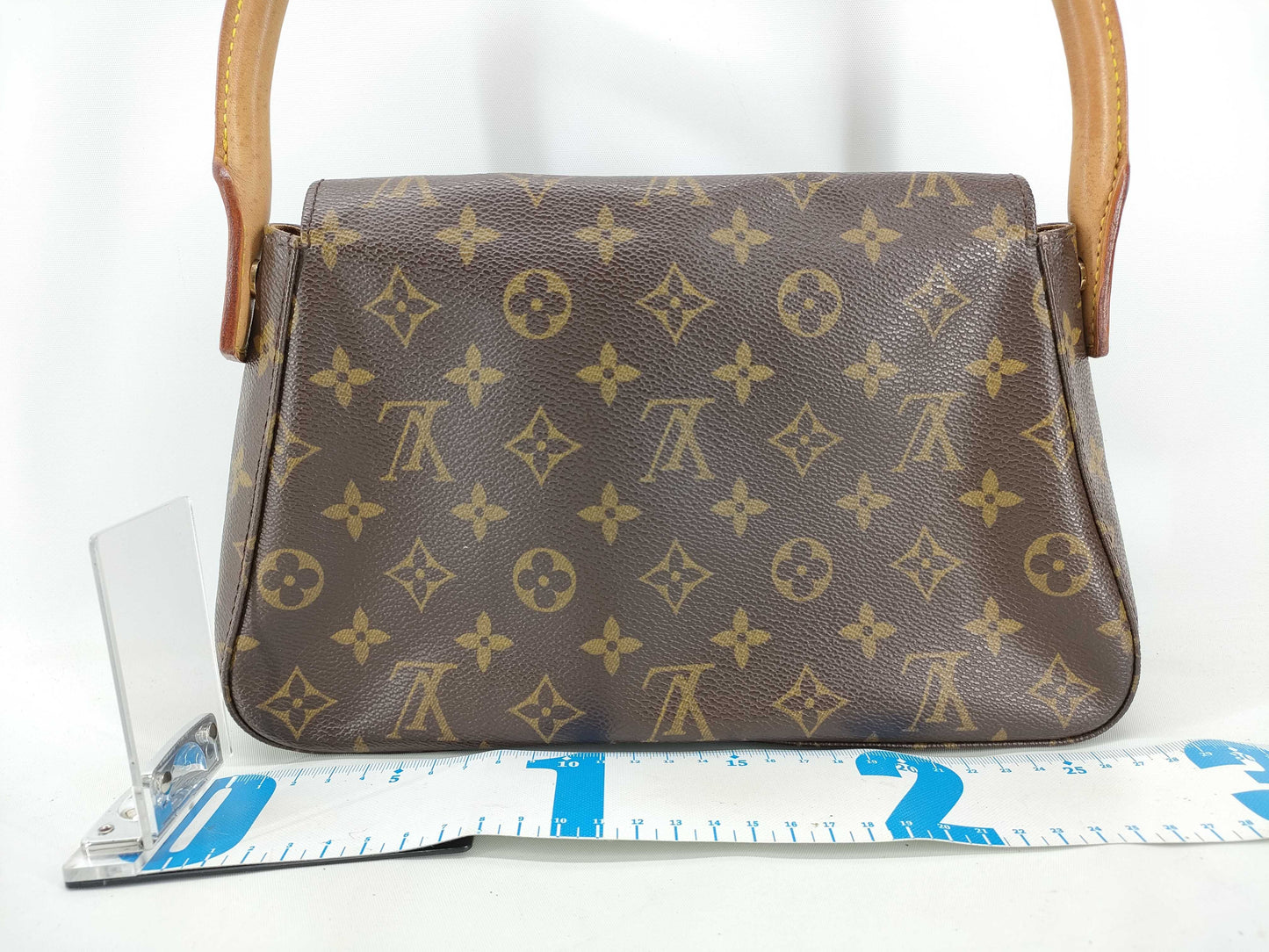 Louis Vuitton Mini Looping Shoulder Bag EC-0035