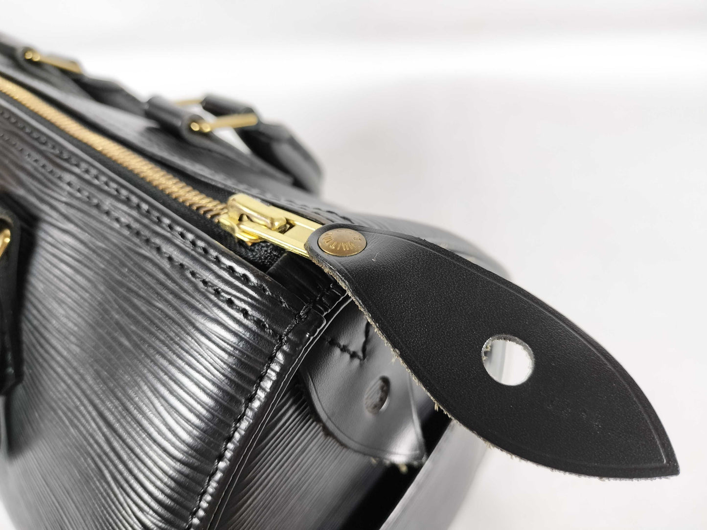 Louis Vuitton Epi Speedy 25 EC-0083