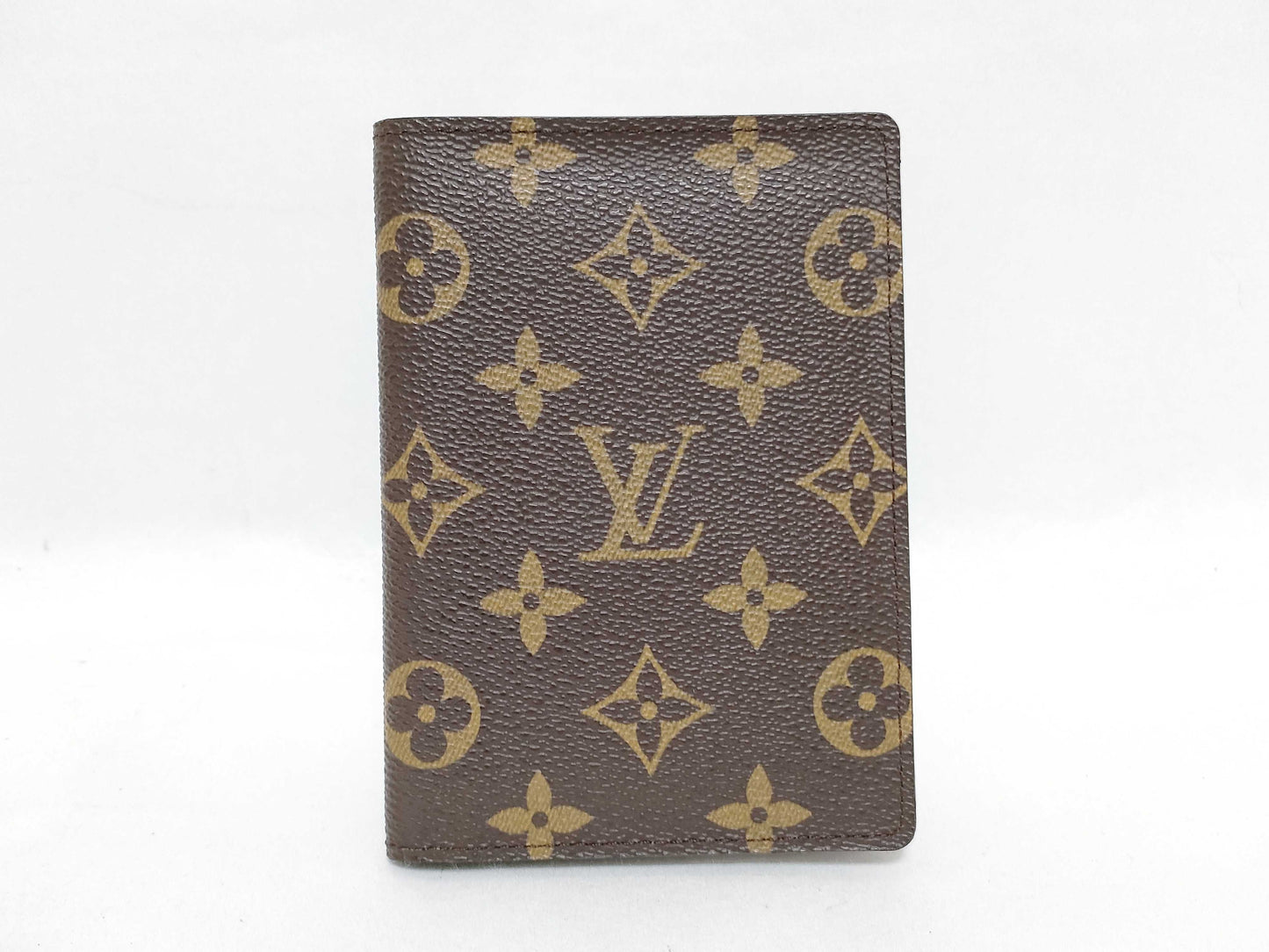Louis Vuitton Passport Cover Monogram EC-0335