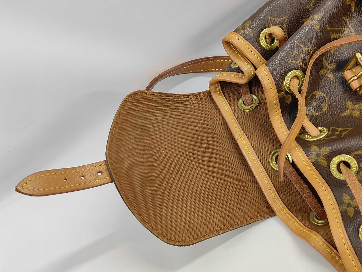 Pre-Owned Louis Vuitton Monogram Mini Montsouris Rucksack EC-0174