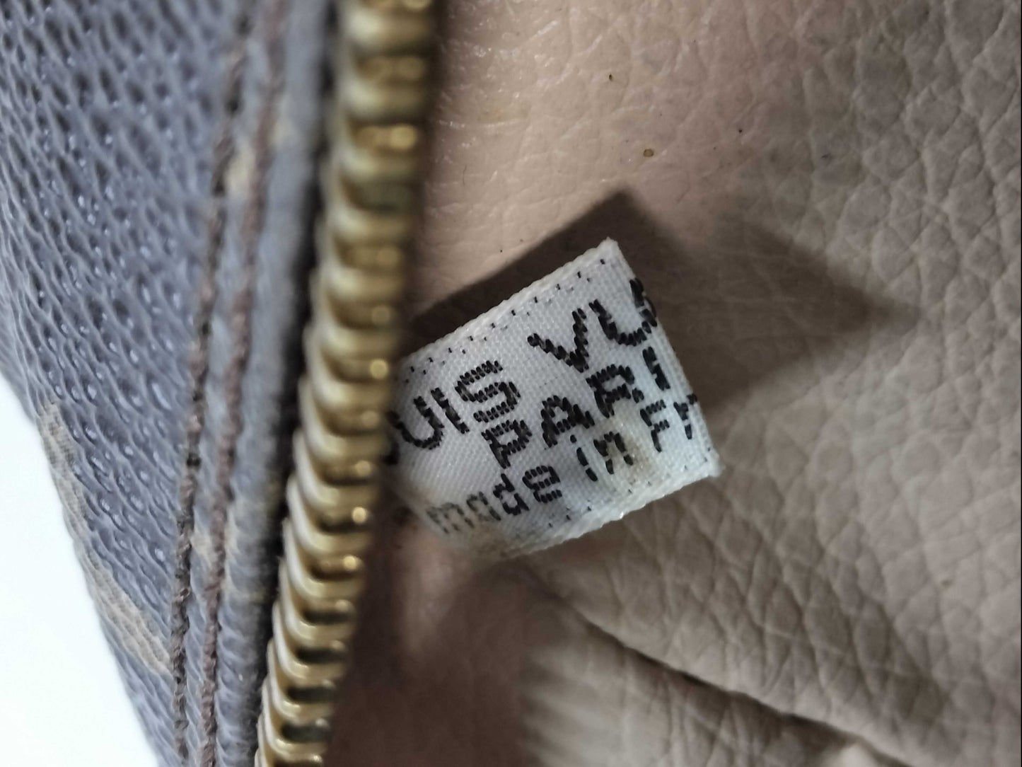 Louis Vuitton Trousse Toilette 28 EC-0146