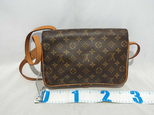 Louis Vuitton Monogram Saint Germain 28 Shoulder Bag EC-0126
