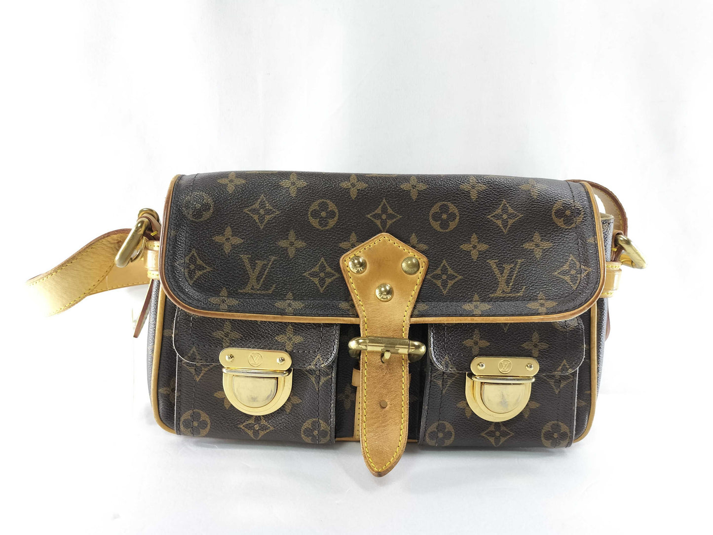 Louis Vuitton Hudson PM Handbag EC-0208