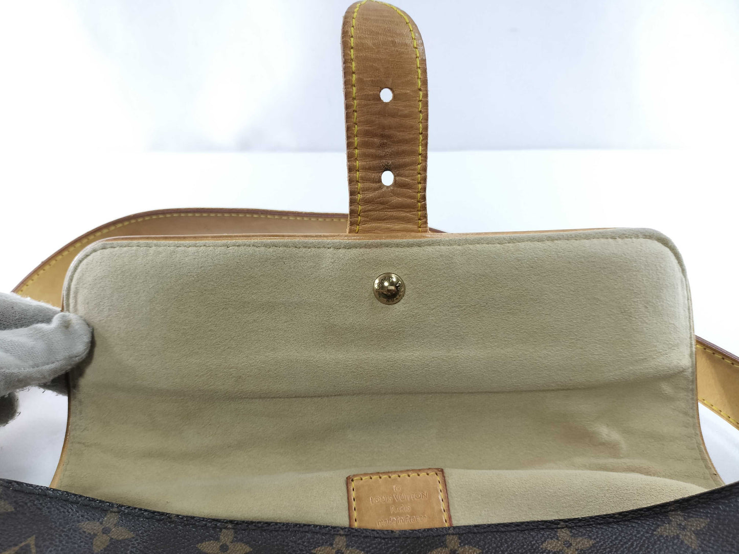 Louis Vuitton Hudson PM Handbag EC-0208
