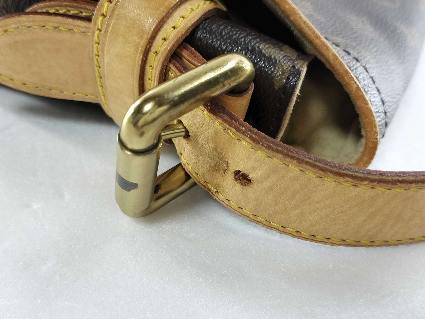 Louis Vuitton Hudson PM Handbag EC-0208