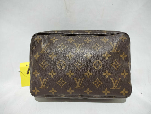Louis Vuitton Trousse Toilette 23 EC-0375