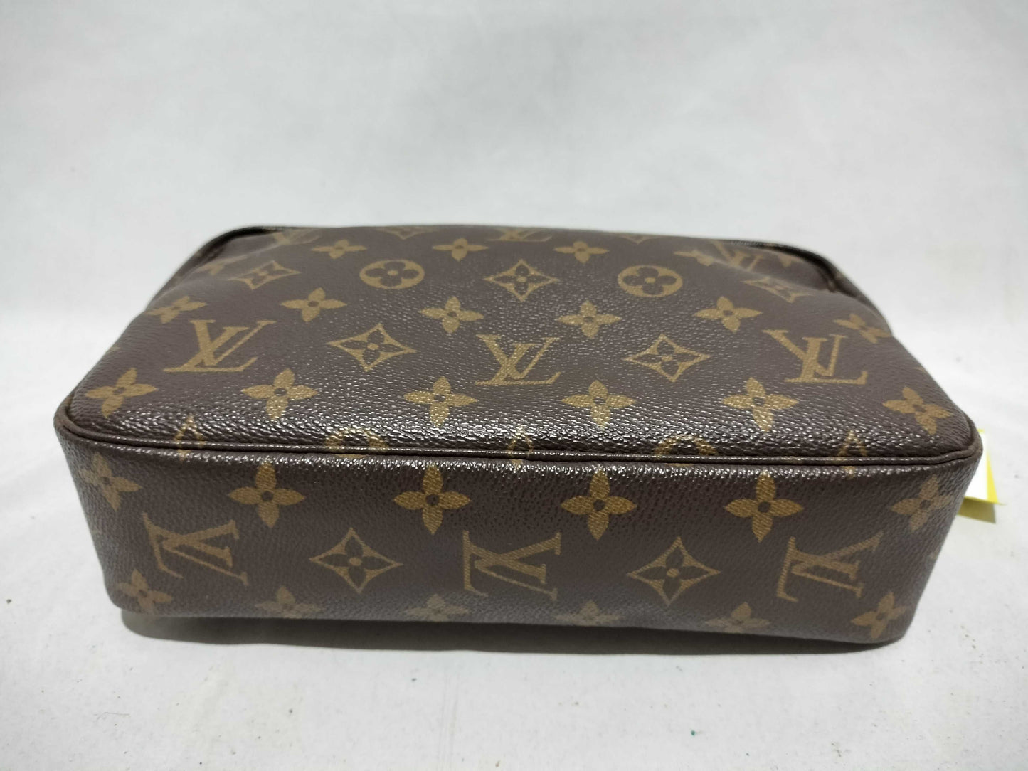 Louis Vuitton Trousse Toilette 23 EC-0375