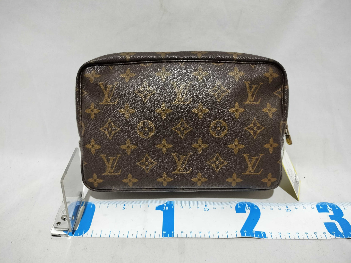 Louis Vuitton Trousse Toilette 23 EC-0375