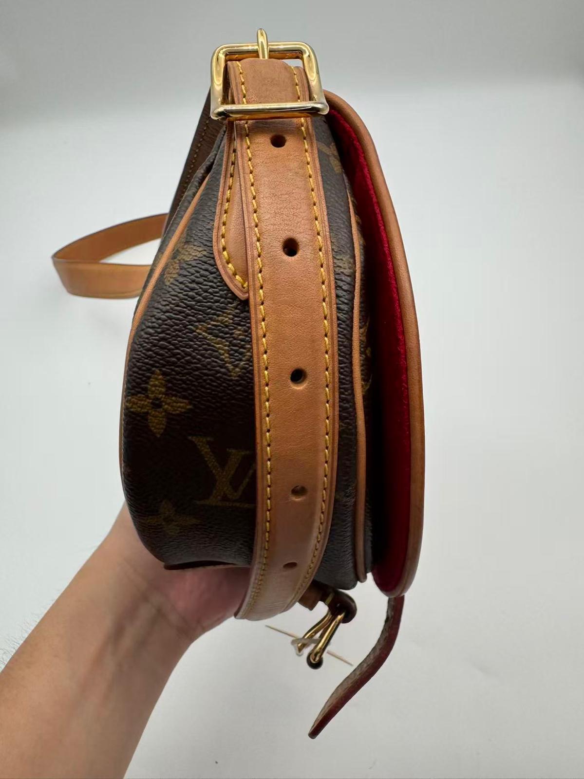 Louis Vuitton Monogram Saddle Bag (LX1699)