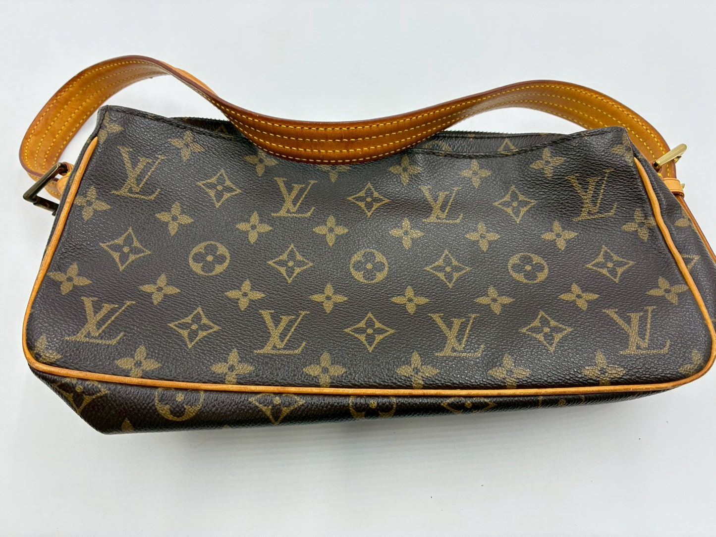 Louis Vuitton Monogram Viva-Cité MM M51164 - 2260002883508