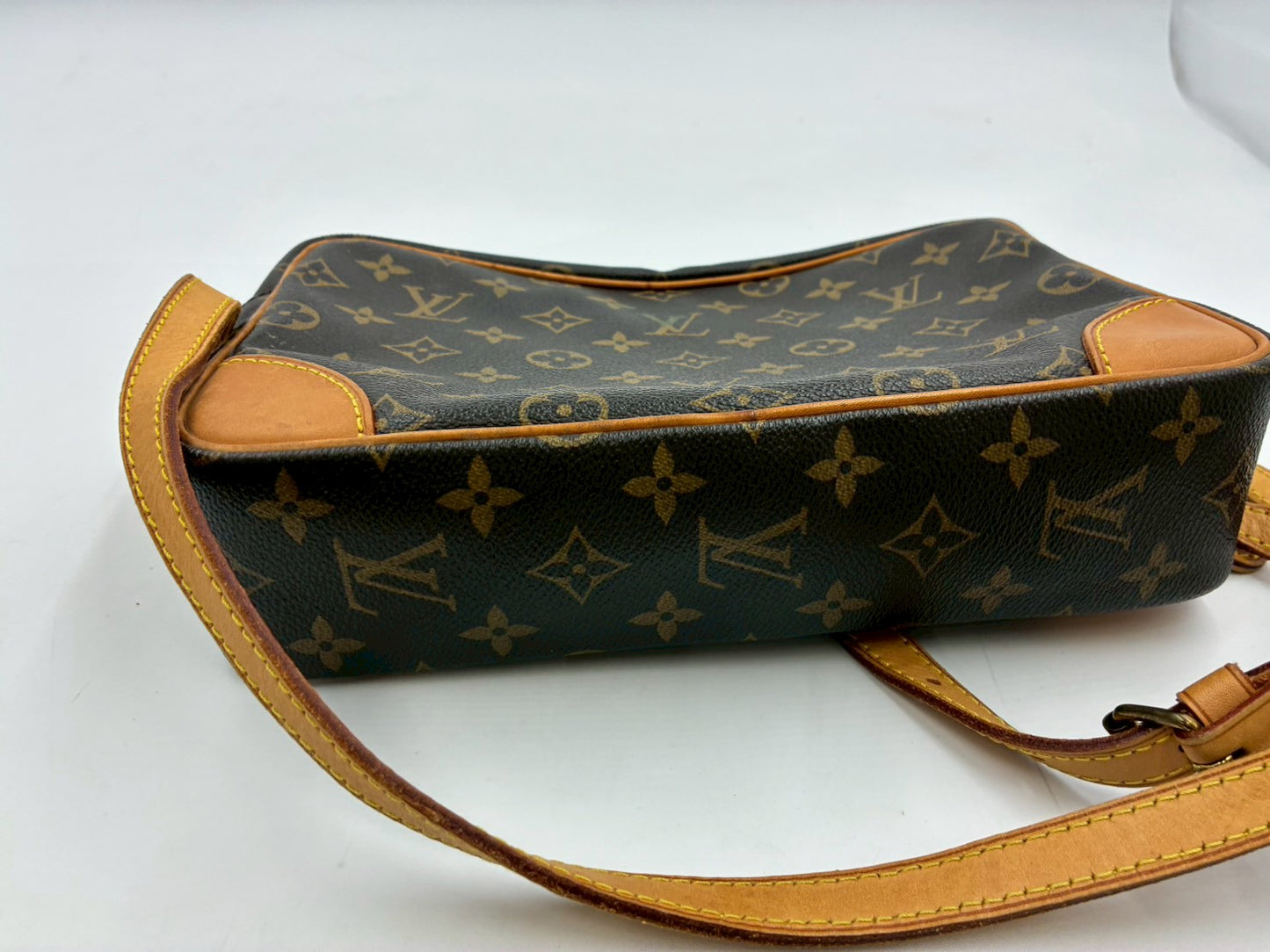 Louis Vuitton Monogram Trocadéro 27 - 2260002740269