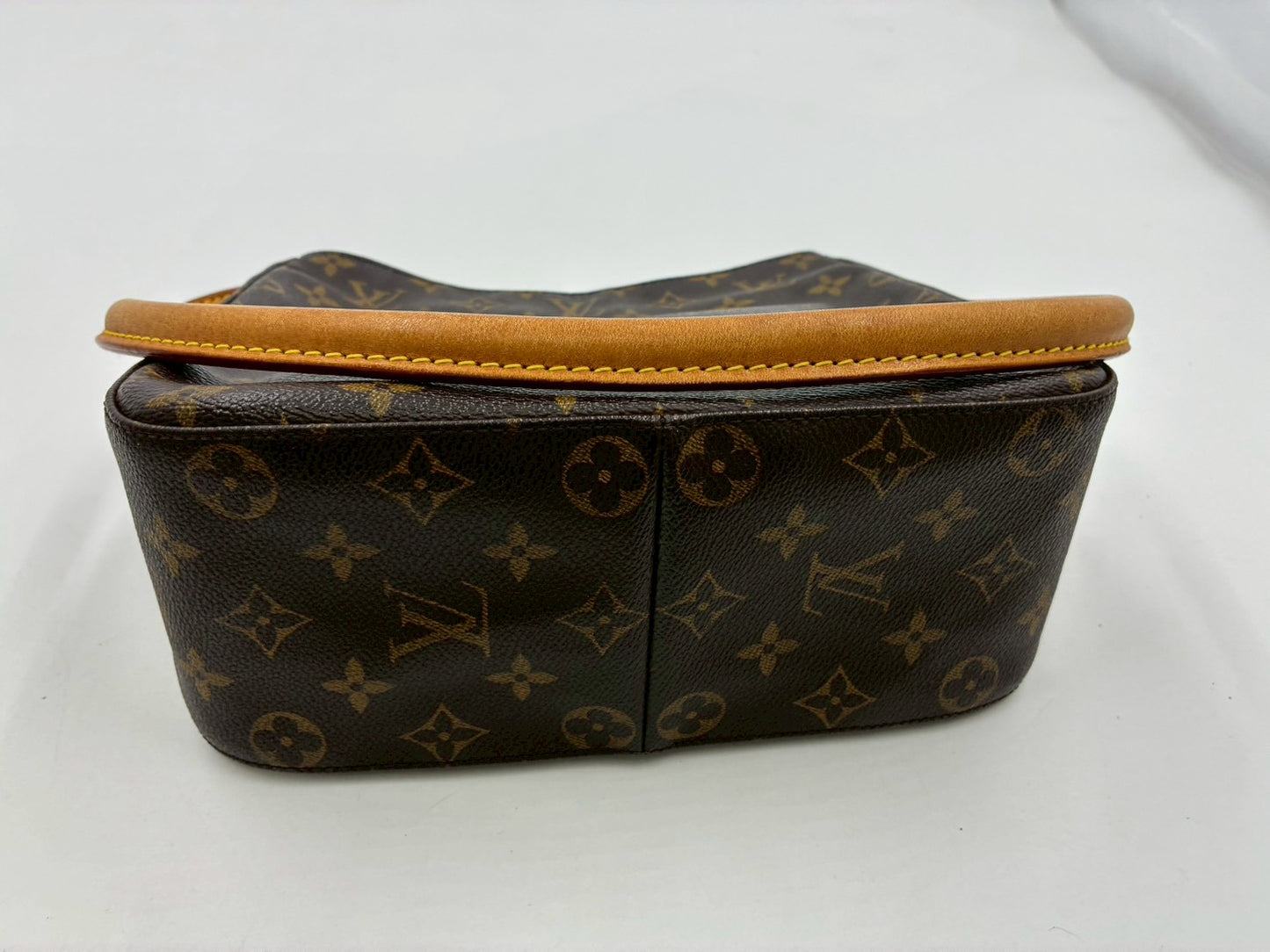 Louis Vuitton Monogram Looping M51146 - 2260001077144