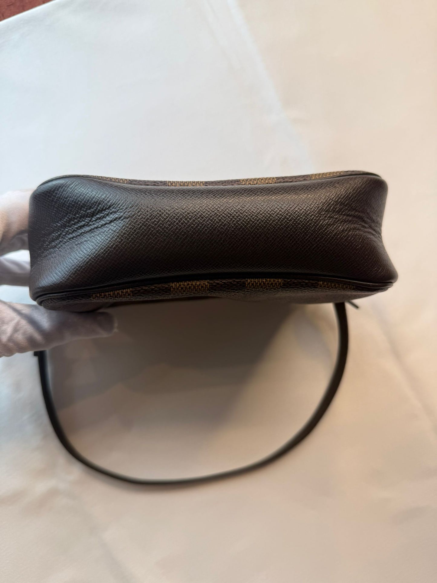 Louis Vuitton Toulousse Makeup Damier (AH002)