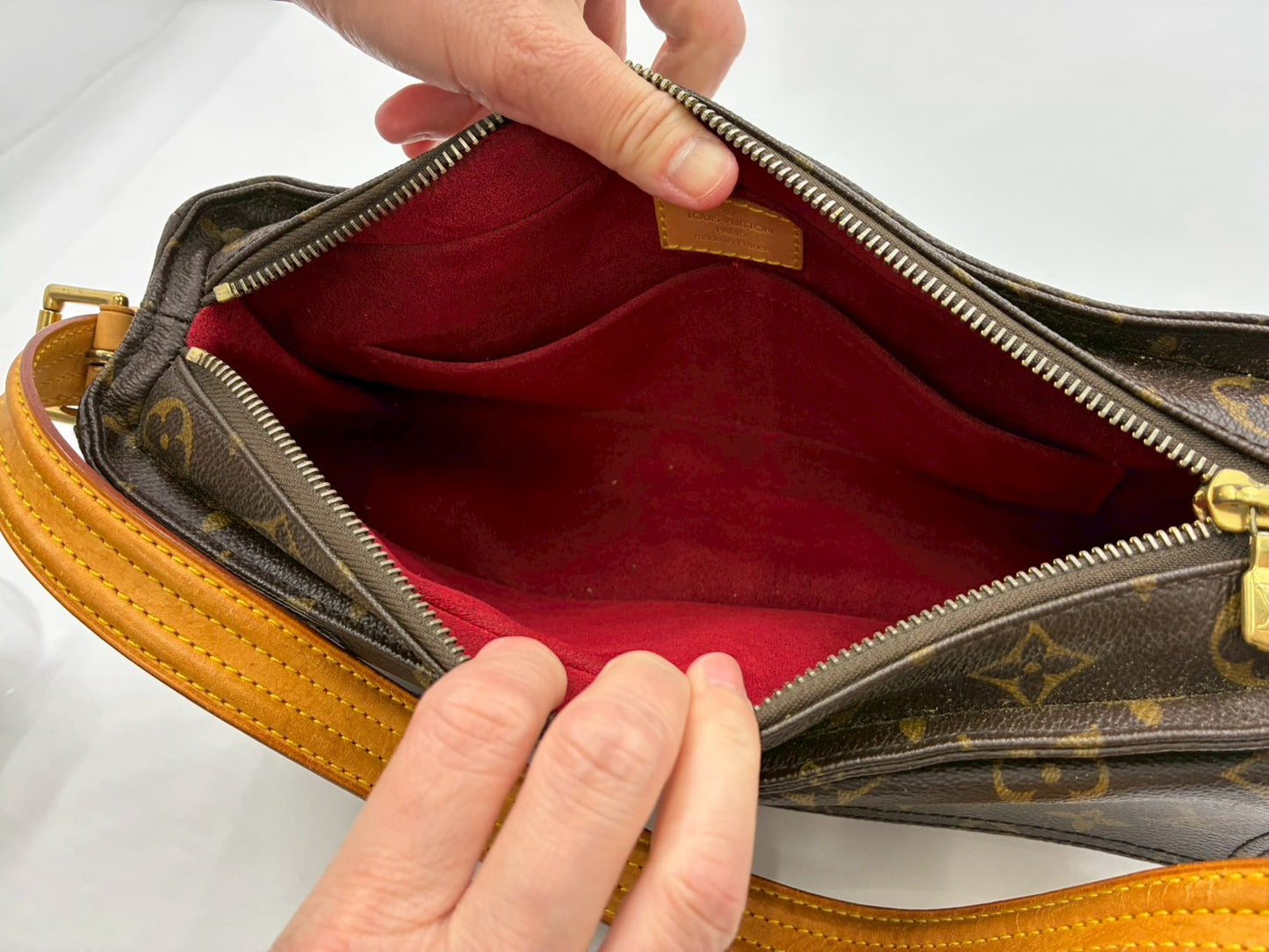 Louis Vuitton Monogram Viva-Cité MM M51164 - 2260002883508