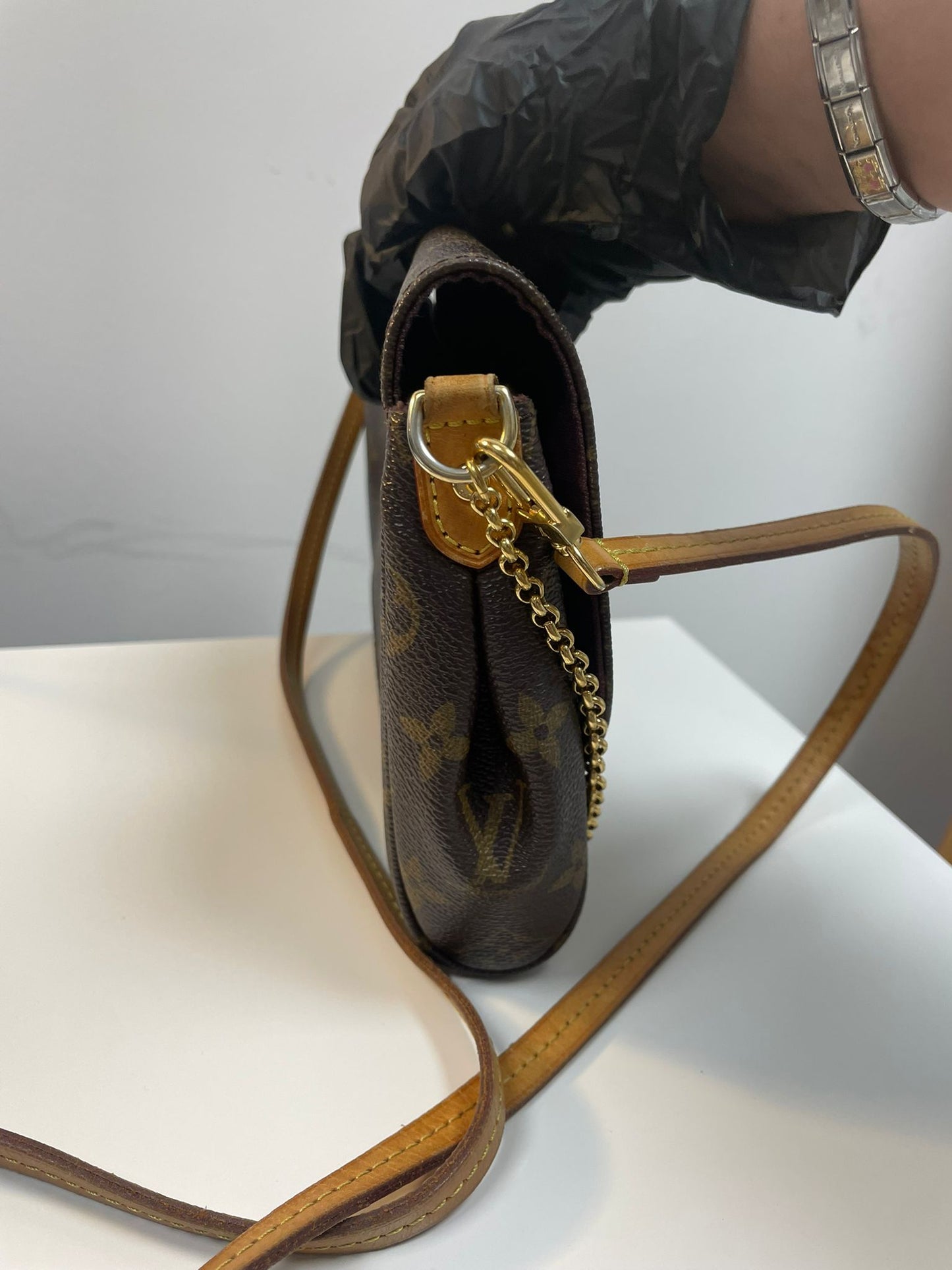 Louis Vuitton Monogram Favorite MM (UK)
