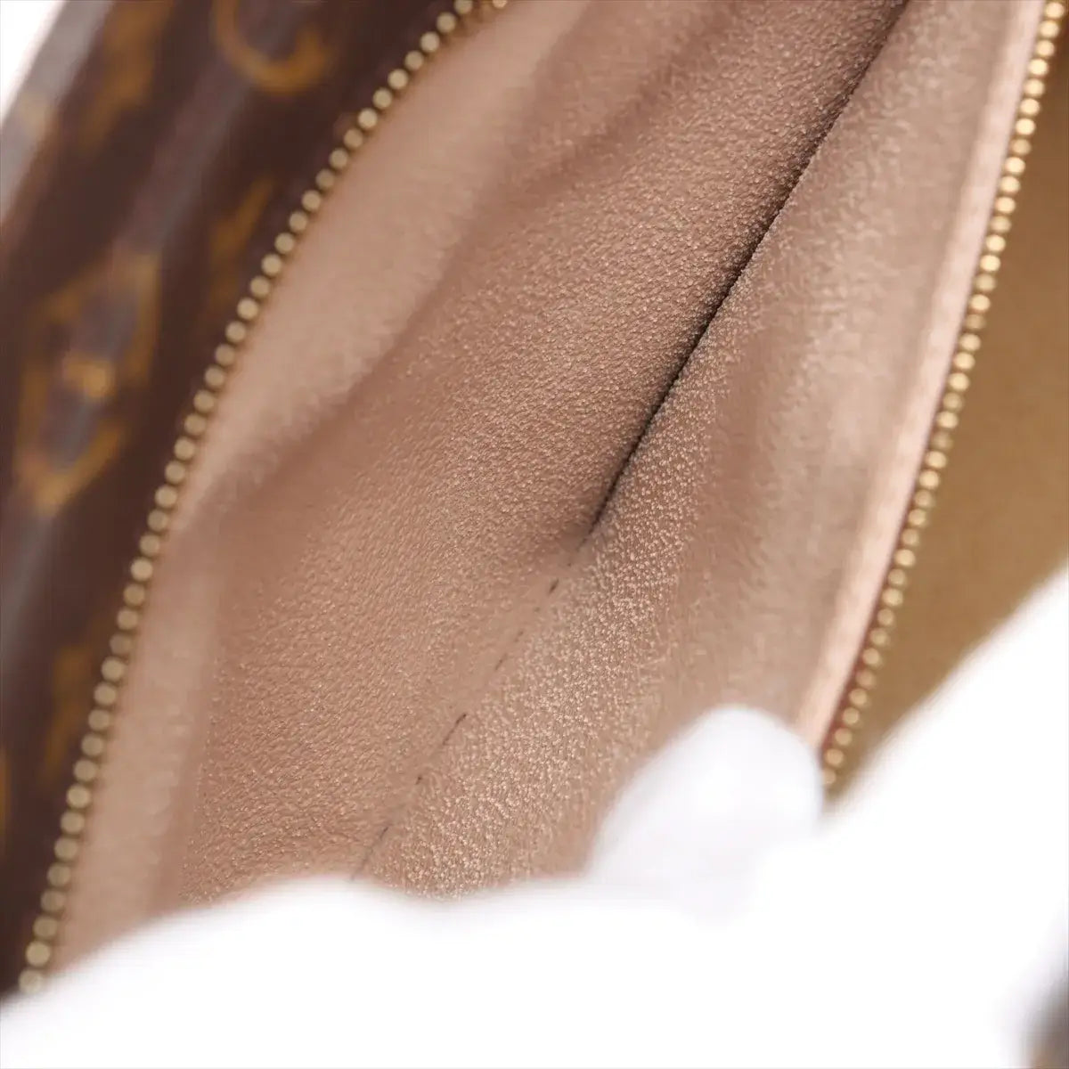 Louis Vuitton Monogram Luco Brown M51155 (Pre-Owned)