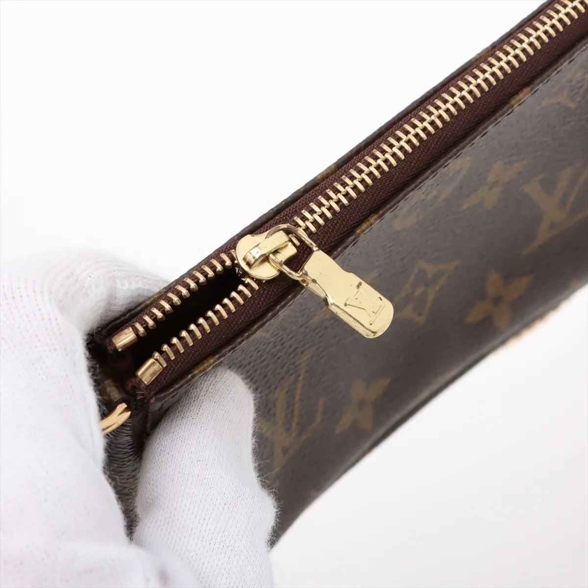 Pre-Owned Louis Vuitton Monogram Mini Pochette Accessoire SB06-66