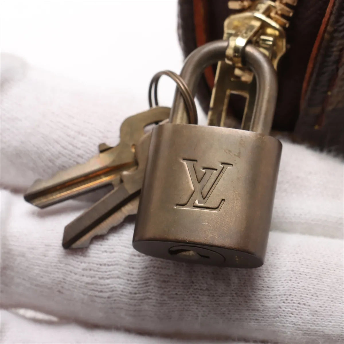Louis Vuitton Monogram Ellipse MM  SB06-146