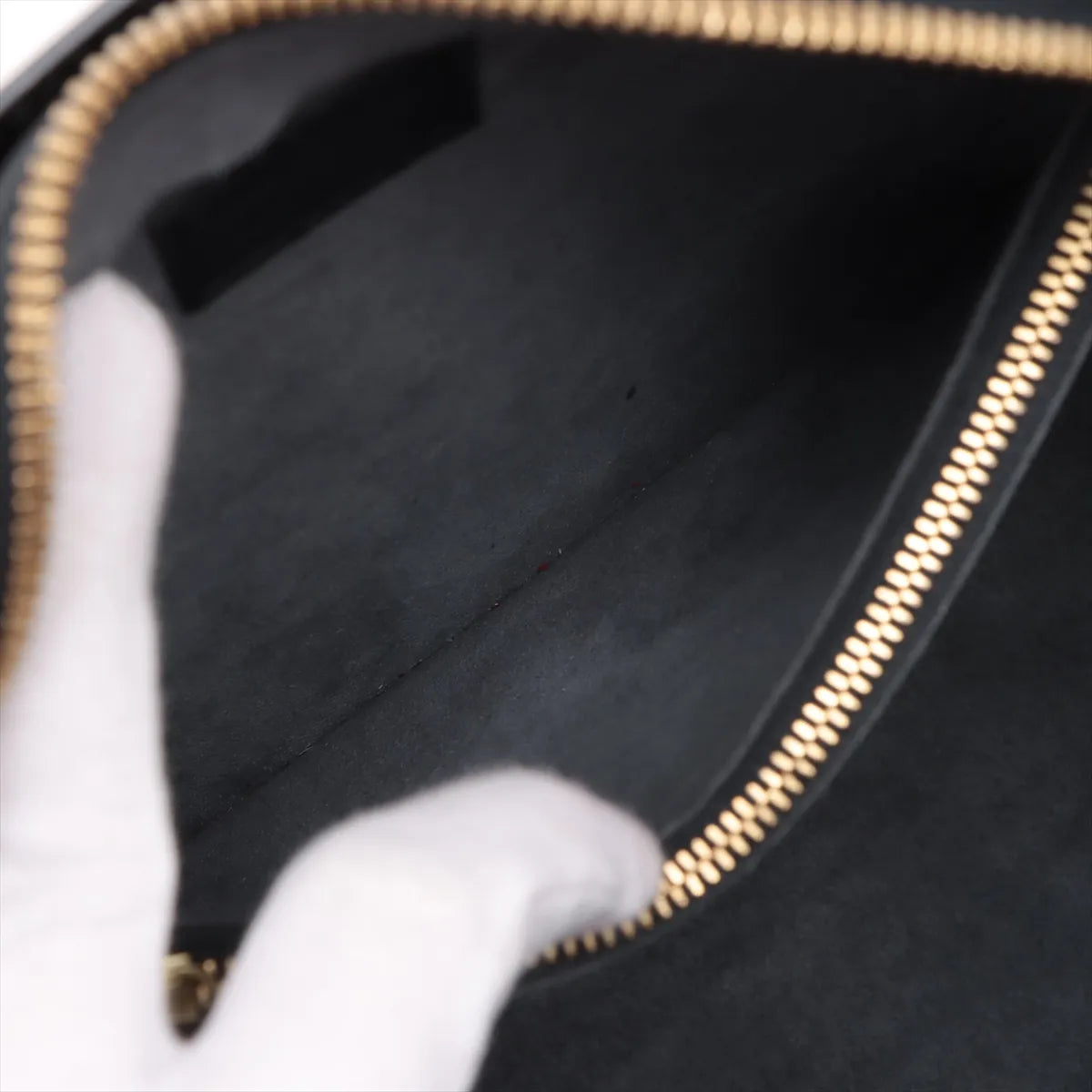 Louis Vuitton Epi Pont Neuf  MI0919 Black